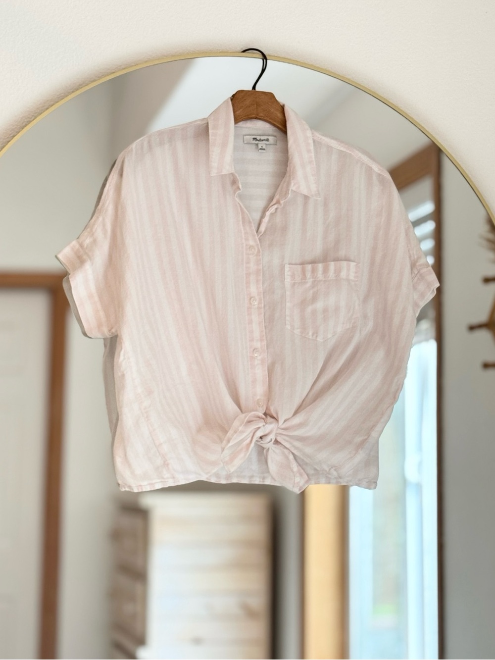 Short-Sleeve Tie-Front Shirt in Pink Stripe (M)